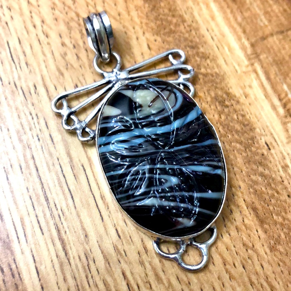 Sterling Silver 925 Oval Carved Swag Glass Art Pendant New